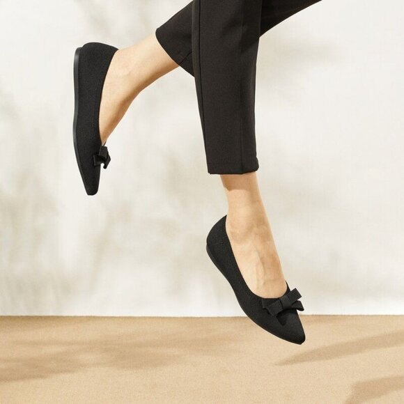 Vivaia Women's Pointed Toe Bow Tie Flats in Black Size 9.5 Preppy - Picture 1 of 8